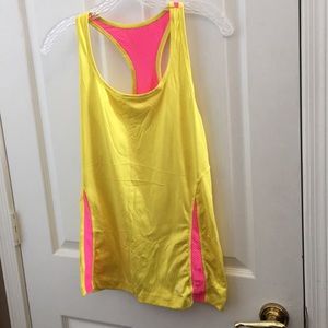 FINAL MARKDOWN Ladies xersion workout top medium